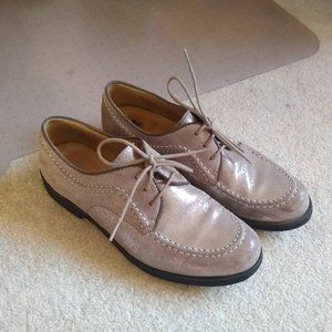 Hush Puppies Womens Silver Shimmery Derby Shoe